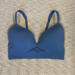 ✰ blue athleta sports bra ✰